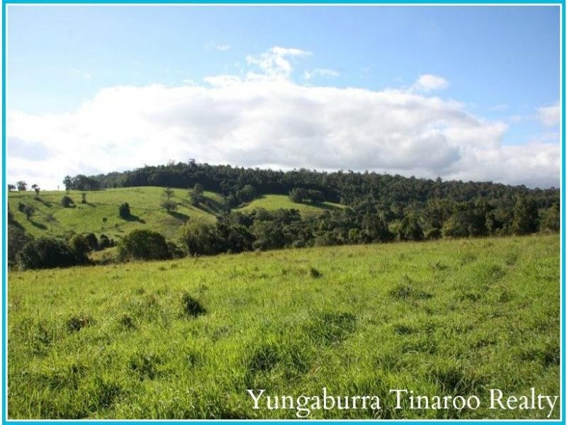 8 McLean Road, Yungaburra QLD 4884