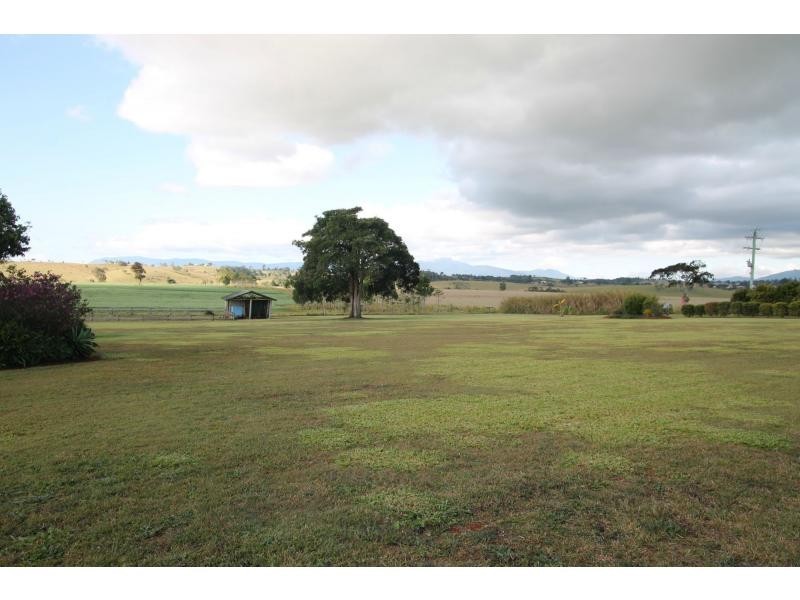Lake Eacham QLD 4884