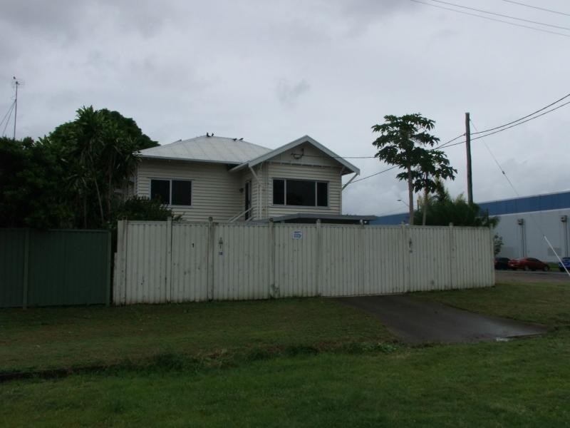 18 Tills Street, Westcourt QLD 4870