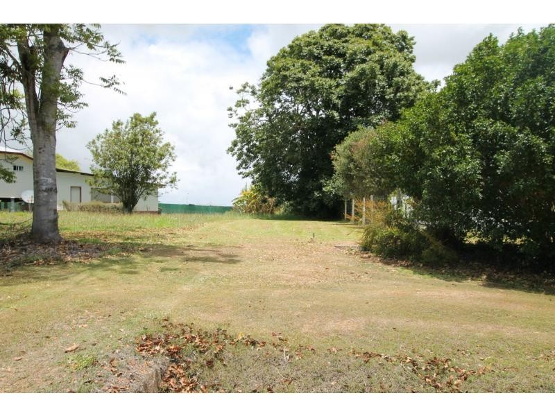 1 Williams Avenue, Yungaburra QLD 4884