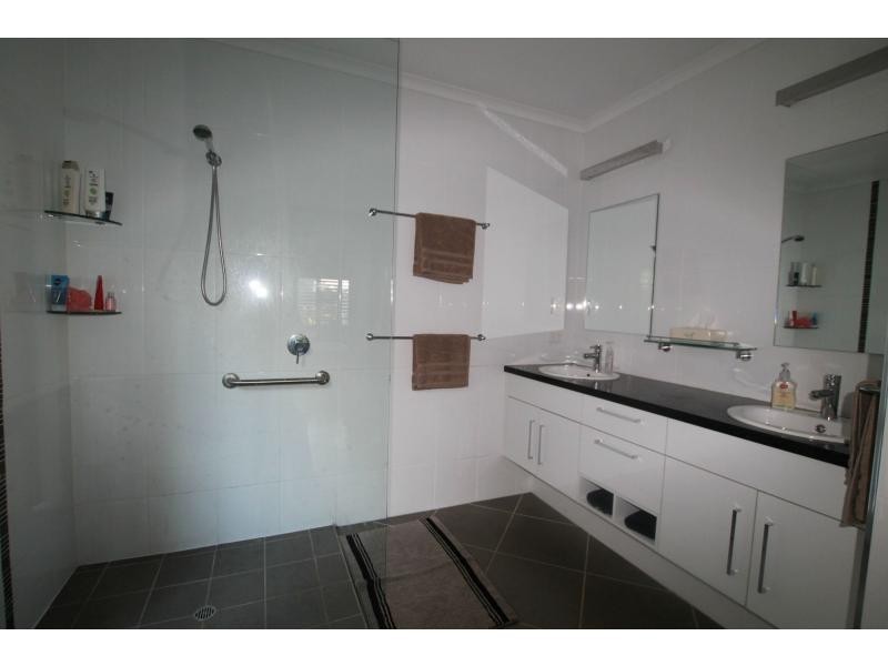 Yungaburra QLD 4884