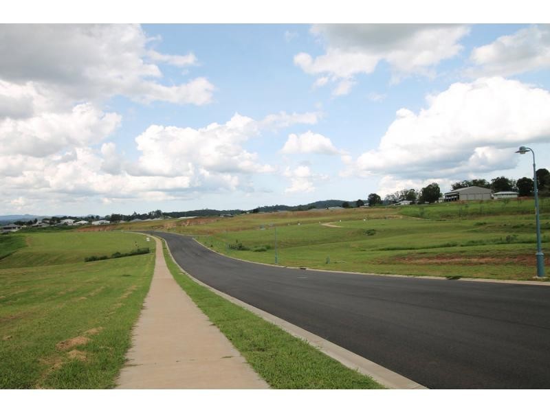 93 Cahill Close, Yungaburra QLD 4884