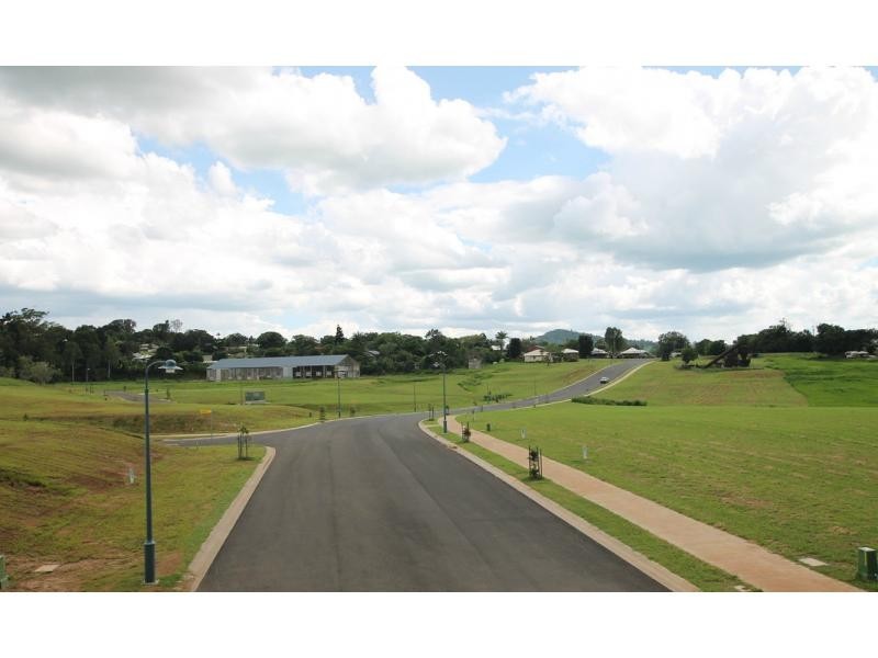 93 Cahill Close, Yungaburra QLD 4884