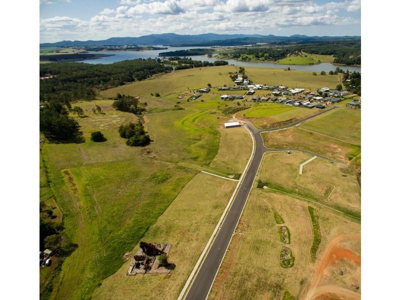 93 Cahill Close, Yungaburra QLD 4884