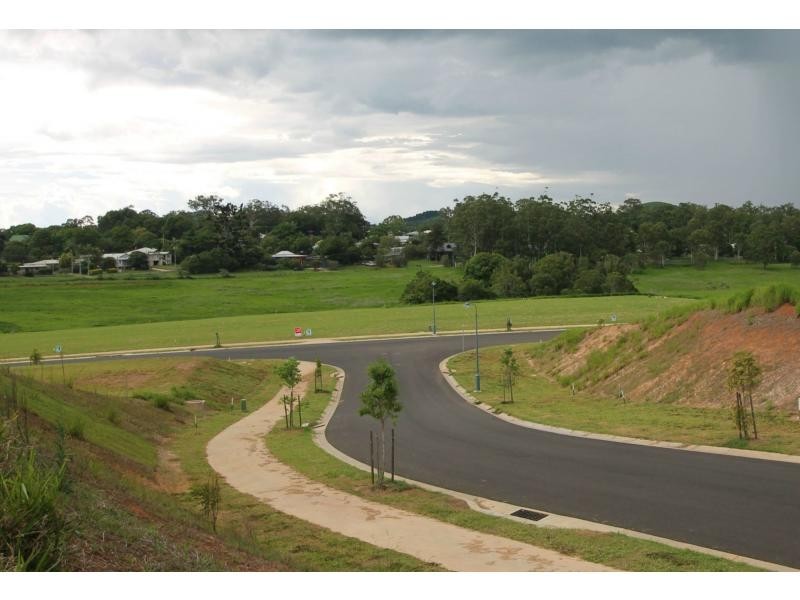 92 Cahill Close, Yungaburra QLD 4884