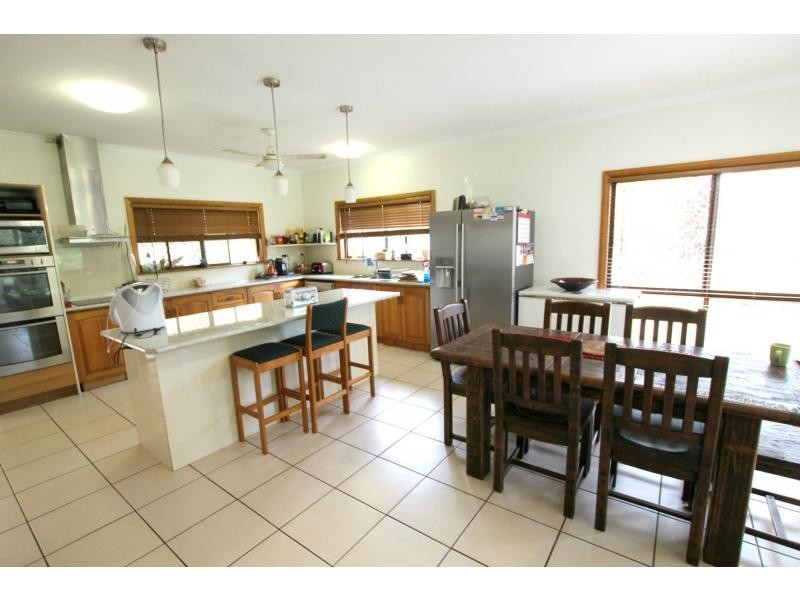 Lake Eacham QLD 4884