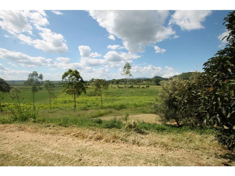 Yungaburra QLD 4884
