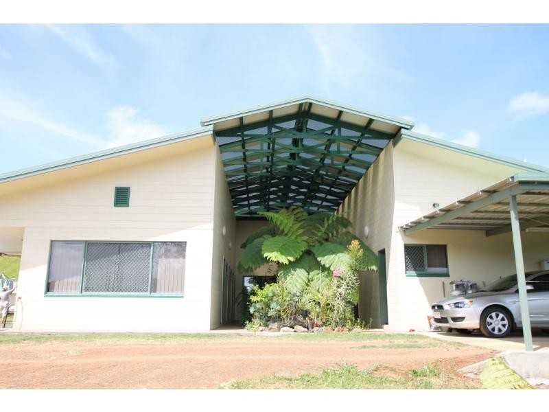 Yungaburra QLD 4884