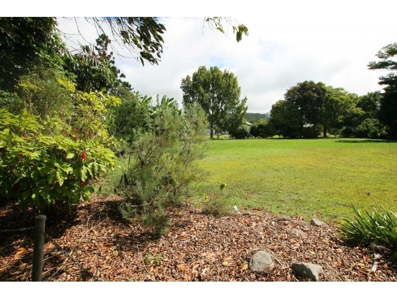 5 Elm Street, Yungaburra QLD 4884