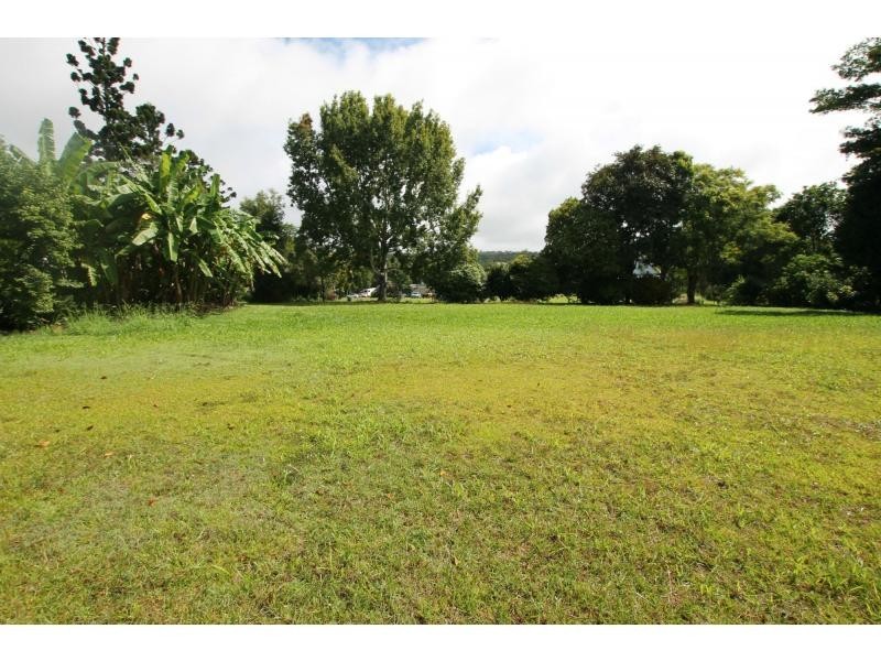 5 Elm Street, Yungaburra QLD 4884