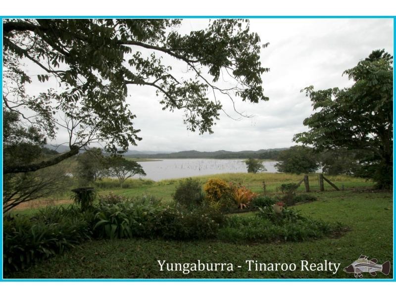 Tinaroo QLD 4872