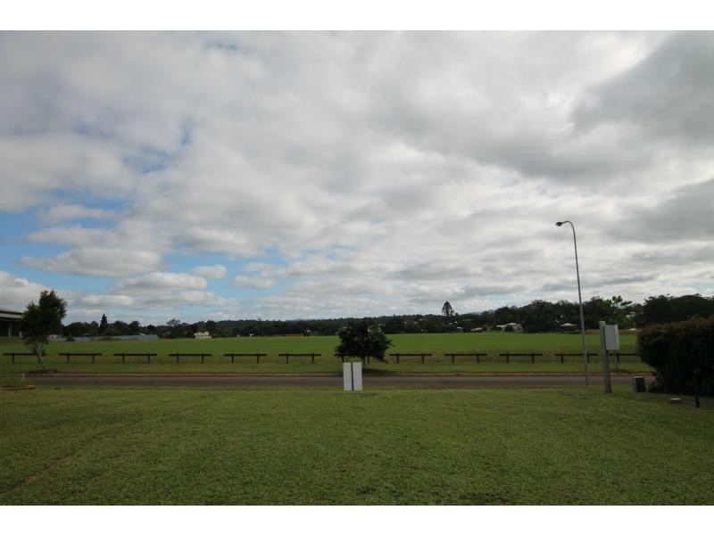 6 Wensley Avenue, Yungaburra QLD 4884