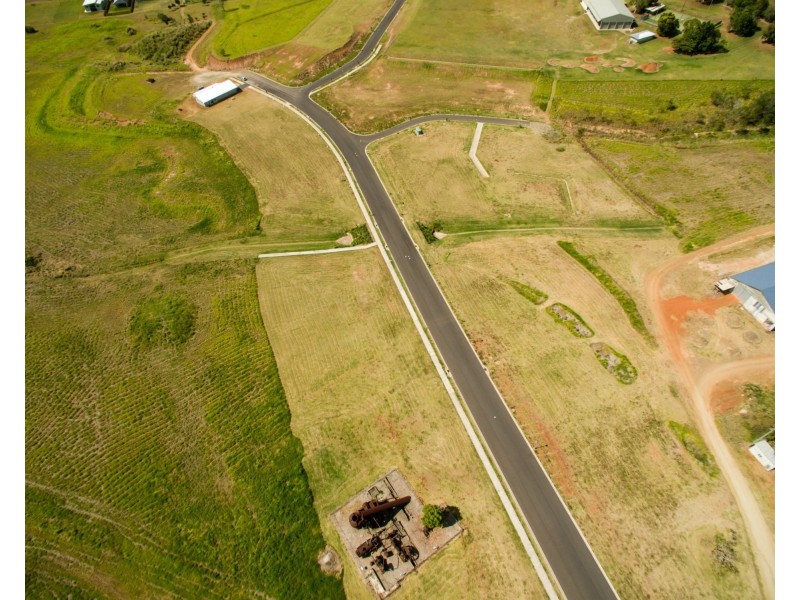 89 Lawson Street St, Yungaburra QLD 4884