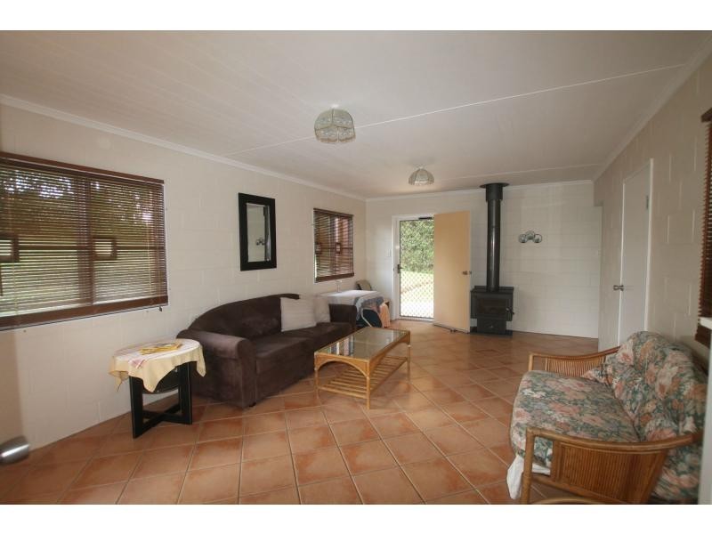 Lake Eacham QLD 4884