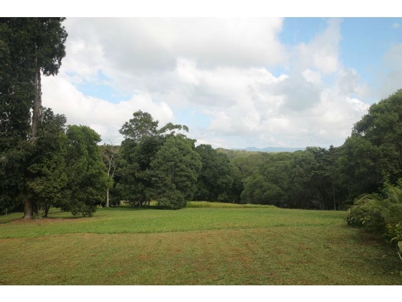 Lake Eacham QLD 4884