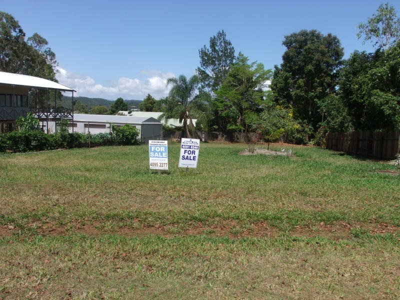 22 Mulgrave Road, Yungaburra QLD 4884