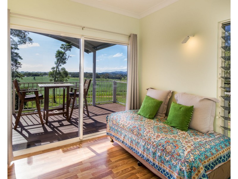 Yungaburra QLD 4884