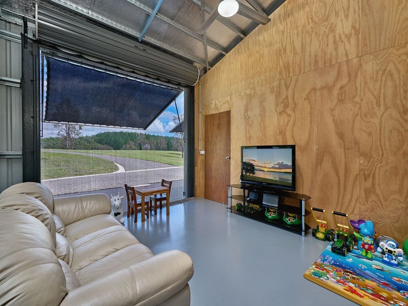 4 Bruce Road, Yungaburra QLD 4884