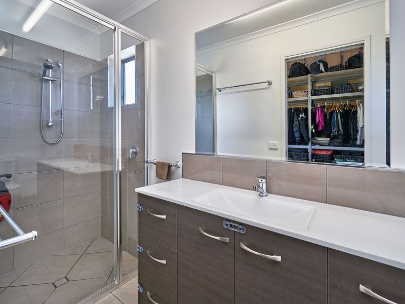 4 Bruce Road, Yungaburra QLD 4884