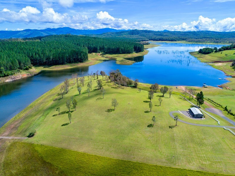 4 Bruce Road, Yungaburra QLD 4884