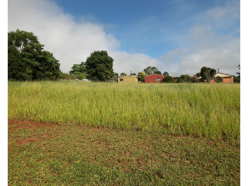 31 Bernard Street, Malanda QLD 4885
