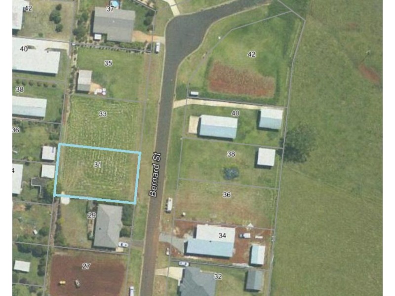 31 Bernard Street, Malanda QLD 4885
