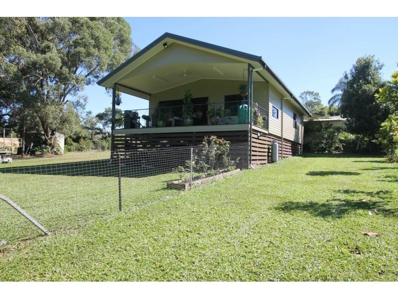 Lake Eacham QLD 4884