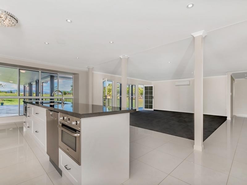 51 Angelita Close, Peeramon QLD 4885