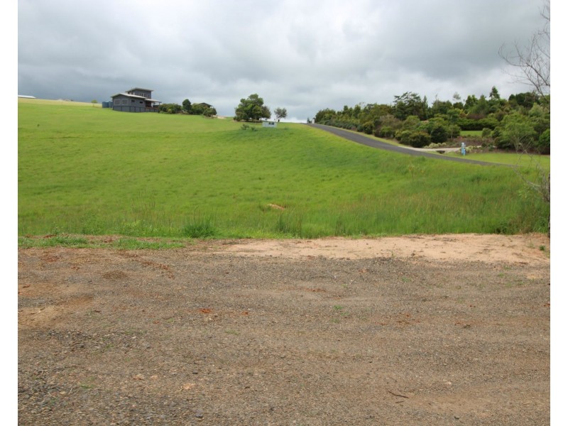 84 Melba Close, Peeramon QLD 4885