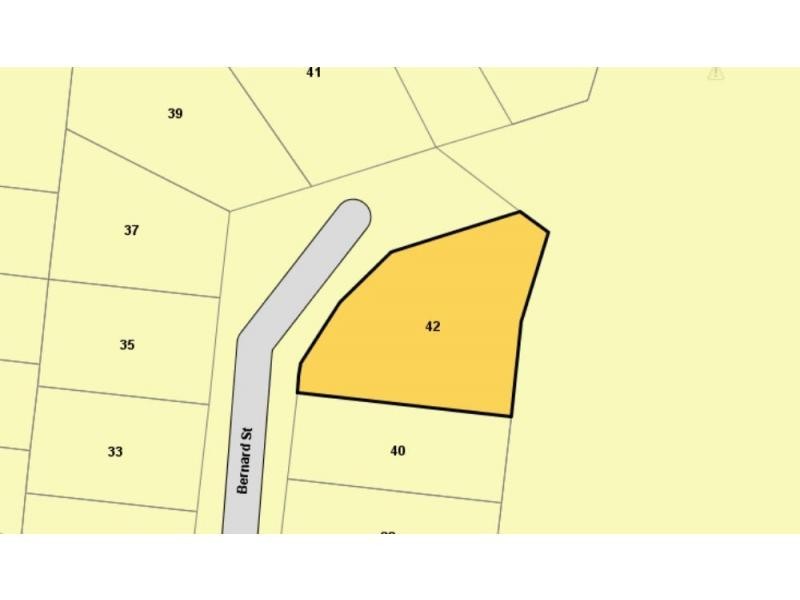 42 Bernard Street, Malanda QLD 4885