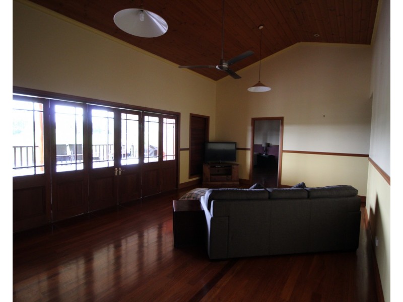 Yungaburra QLD 4884
