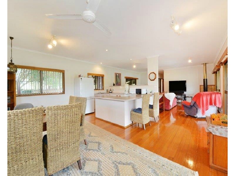 18 Oleander Dr, Yungaburra QLD 4884