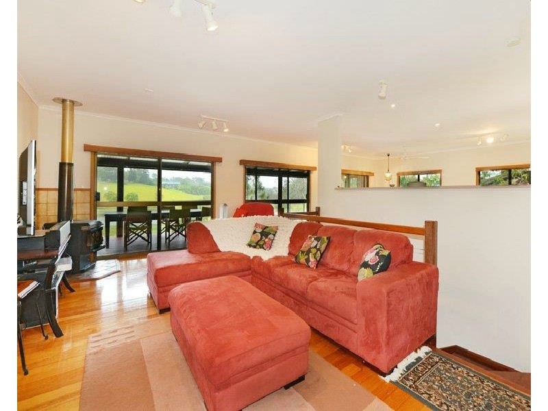 18 Oleander Dr, Yungaburra QLD 4884