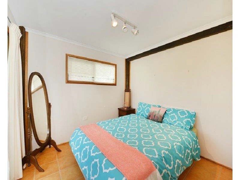 18 Oleander Dr, Yungaburra QLD 4884