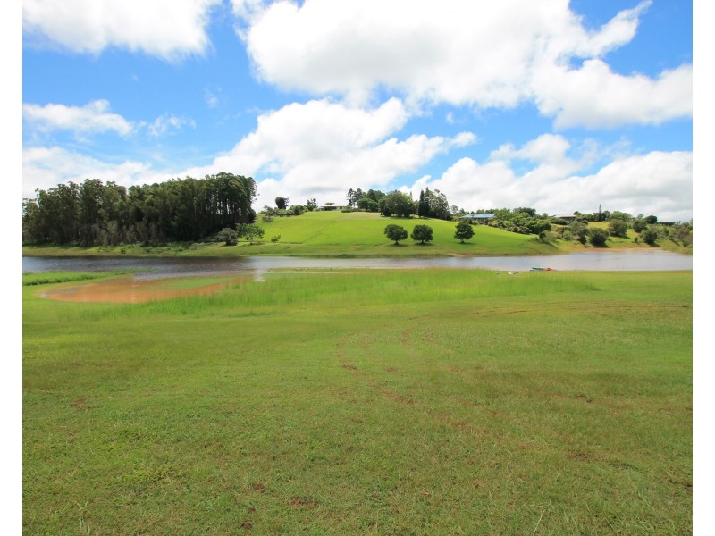 18 Oleander Dr, Yungaburra QLD 4884