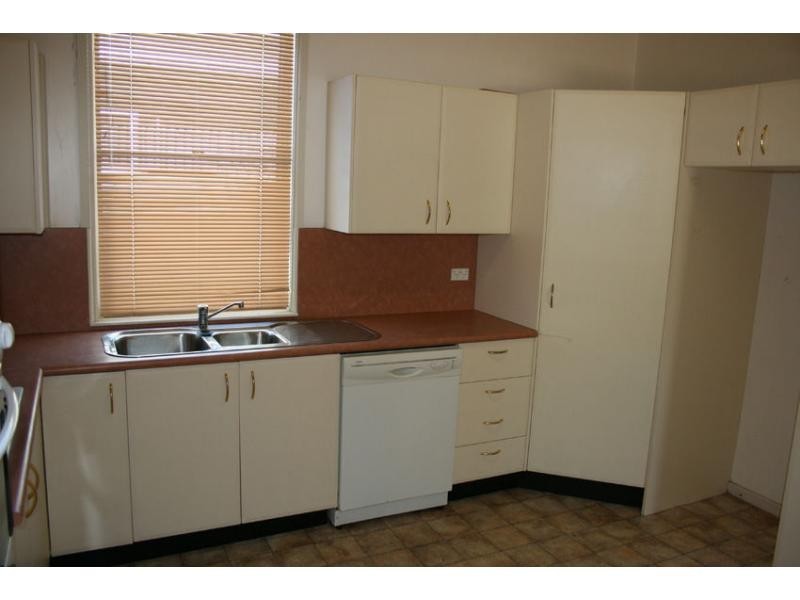 44 Dunbar Street, Stockton NSW 2295