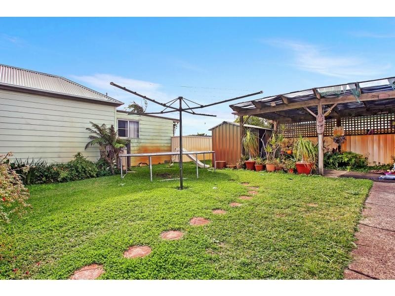 172 Fullerton Street, Stockton NSW 2295