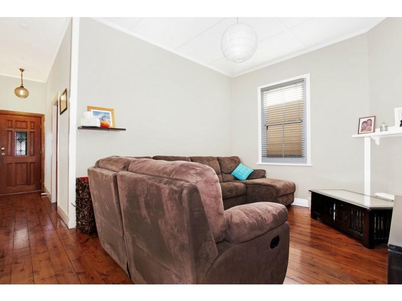 176 Douglas Street, Stockton NSW 2295