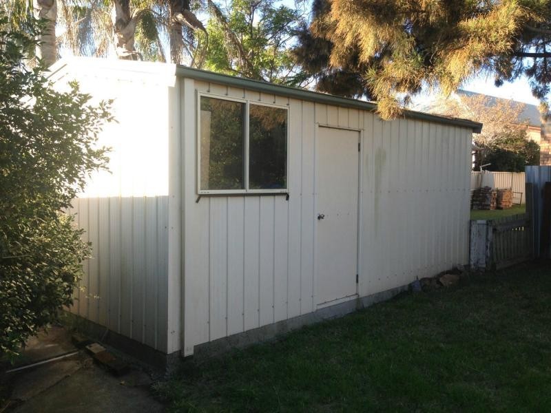 8 William Street, Stockton NSW 2295