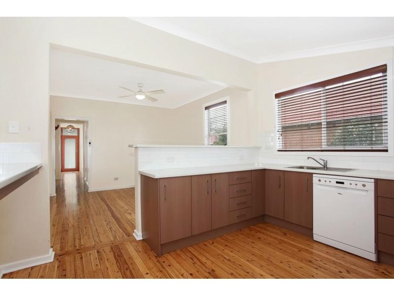 27 Queen Street, Stockton NSW 2295