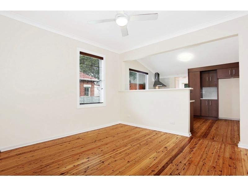 27 Queen Street, Stockton NSW 2295