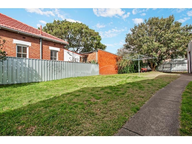 27 Queen Street, Stockton NSW 2295
