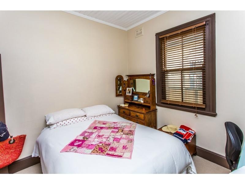 30 Monmouth Street, Stockton NSW 2295