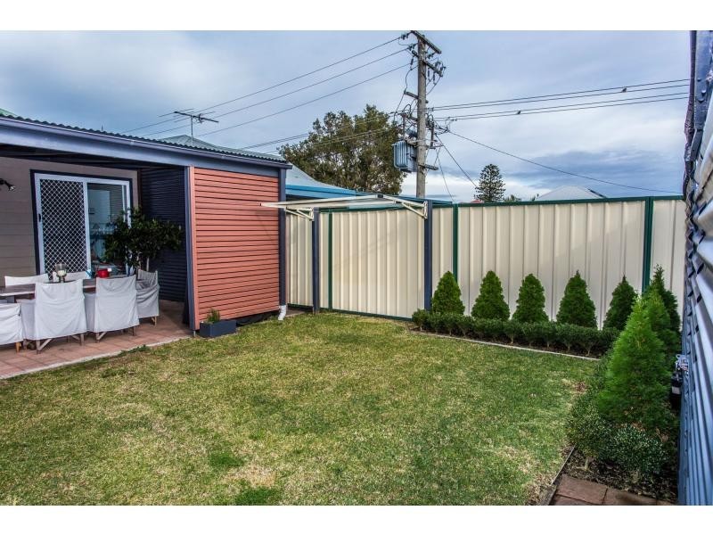 30 Monmouth Street, Stockton NSW 2295