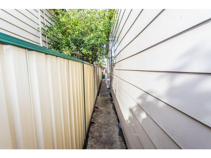 30 Monmouth Street, Stockton NSW 2295