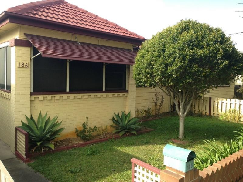 186 Douglas Street, Stockton NSW 2295
