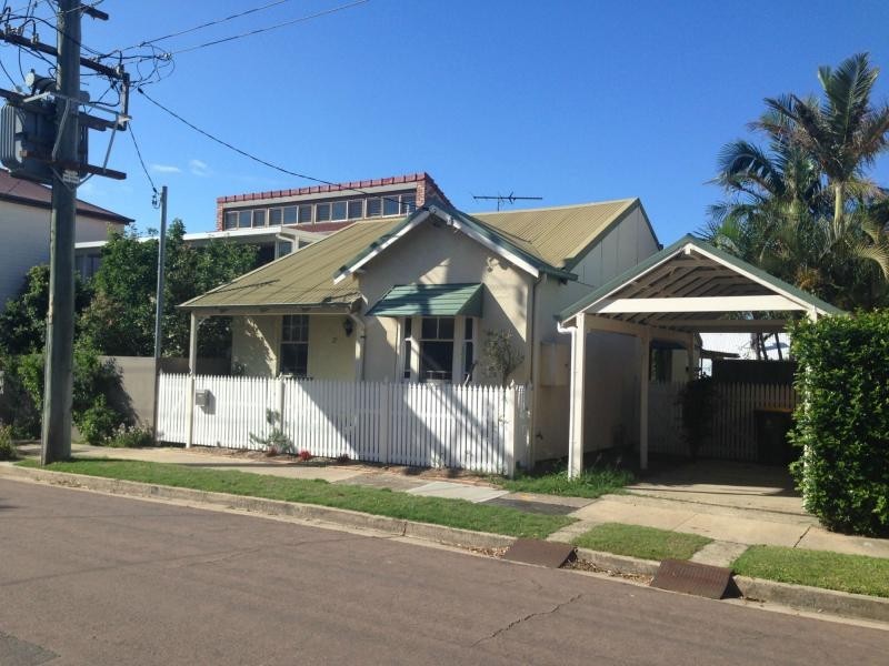 27 Maitland Street, Stockton NSW 2295