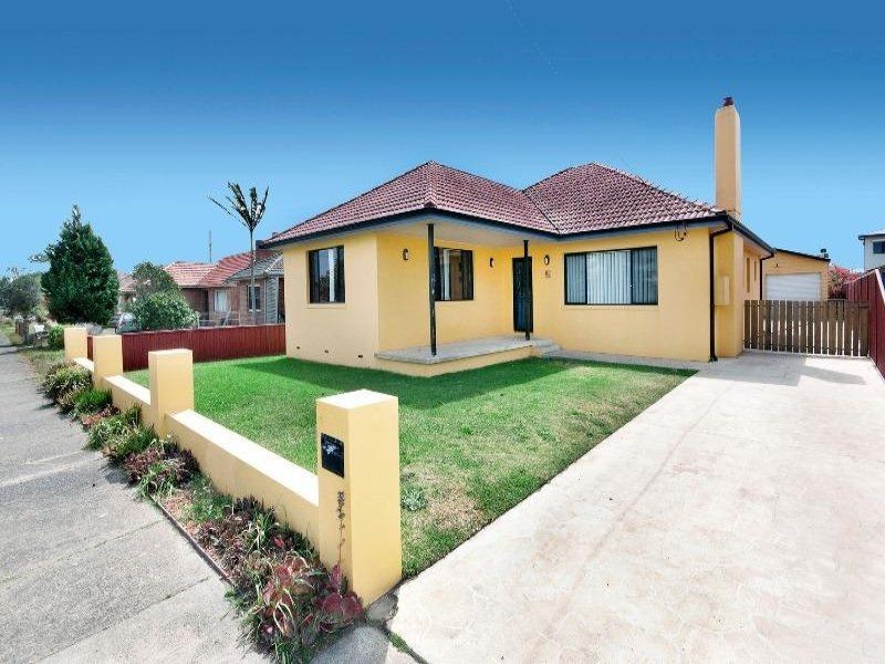 12 Flint Street, Stockton NSW 2295