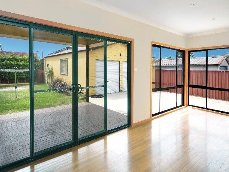 12 Flint Street, Stockton NSW 2295