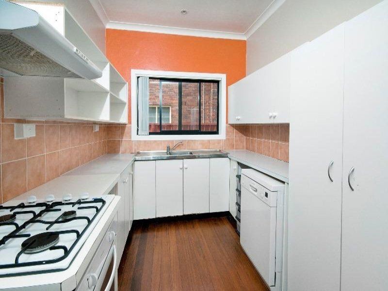 12 Flint Street, Stockton NSW 2295